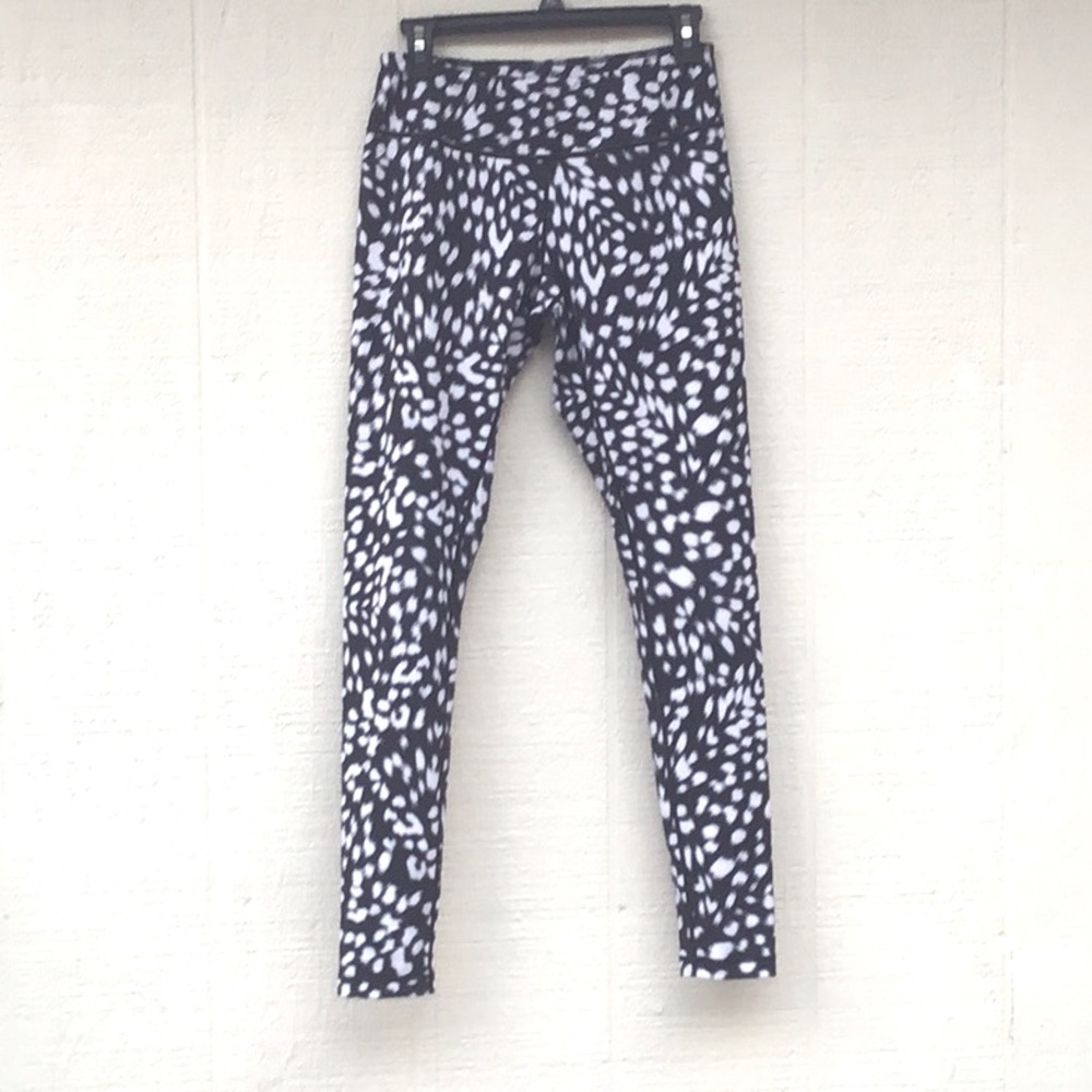 Zella black white print leggings